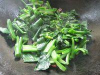 简易的腊肉炒芥兰做法图解11)