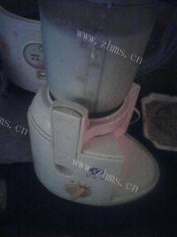「DIY美食」香蕉牛奶做法图解6)