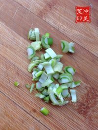 齿颊留香的绿豆芽煎饼盒子做法图解8)
