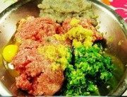 喷香的鲜肉馄饨做法图解2)
