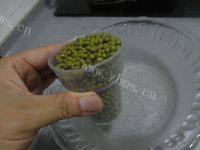 健康的绿豆豆浆做法图解1)