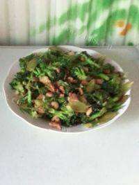 自制西兰花炒肉做法图解9)