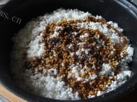 蛋黄肉粽做法图解9)