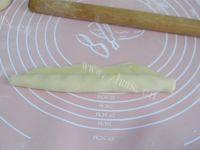 美味奶黄馅蜗牛面包做法图解8)