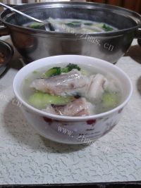 好吃的小油菜龙头鱼汤做法图解6)