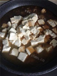 鲜美的蟹肉烩豆腐做法图解8)