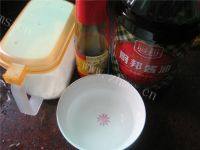西红柿烧豆腐做法图解2)