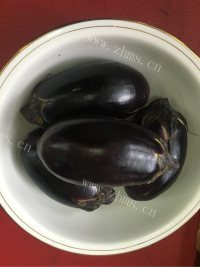 好吃的炸茄盒做法图解1)