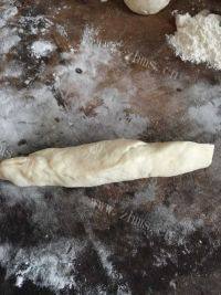 美味的香酥葱油饼做法图解11)