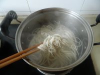 美味佳肴般的韩国炸酱面做法图解15)