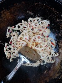 家常菜素炒藕片做法图解2)