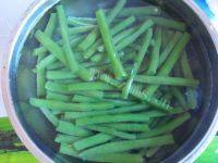 绿色食物清炒豆角做法图解2)