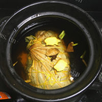 妈妈做的荷香卤鸭腿做法图解10)
