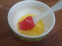 自制广式蛋黄莲蓉月饼做法图解14)