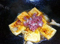 美味的里脊肉焖茂名豆腐的做法图解六