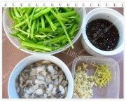 美味的空心菜杆炒蛏肉做法图解1)