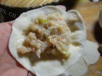 鲜美酸菜饺子做法图解7)