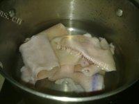 「家有大厨」肉皮冻做法图解2)