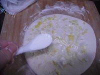 自己做的葱油饼做法图解6)