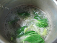营养的青菜土豆龙骨汤做法图解9)