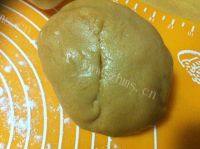自己做的绿豆沙月饼做法图解3)