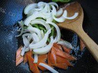 「家有大厨」蚝油牛肉做法图解11)