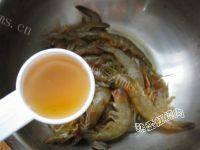 家常菜蒜蓉开背虾做法图解3)