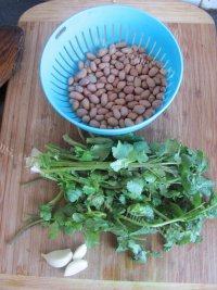 下酒菜香菜拌花生米做法图解1)