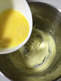 食欲满满的巧克力豆马芬做法图解4)