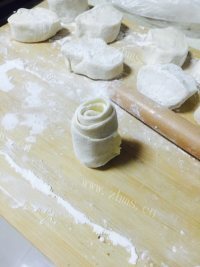 滋补的鸡蛋灌饼做法图解6)