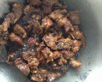 家常菜红烧牛肉土豆做法图解4)