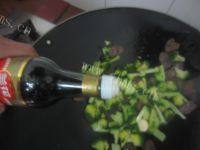 家常菜西兰花炒腊肠
