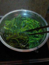 口感极佳的水煮空心菜