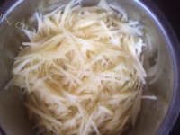 美味营养的凉拌土豆丝做法图解2)