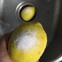 简单的腌柠檬做法图解2)