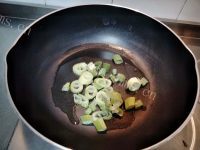美味的豆瓣酱烧豆腐做法图解2)