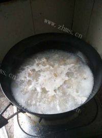 自制鸡腿炖蘑菇做法图解4)