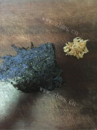 爽口的紫菜蛋花汤做法图解1)