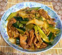 家常菜小白菜炒肉