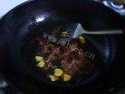 牛肉萝卜煲做法图解2)