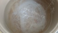 爽口的泡椒鸭血粉丝锅做法图解1)