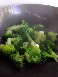 最爱的清炒西兰花做法图解5)