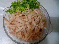 家常菜蚝油鸡腿菇做法图解1)