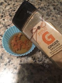 美味的鲜虾馄饨做法图解5)