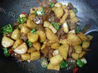 家常菜土豆烧牛筋