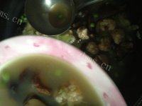 美味的香菇肉丸汤