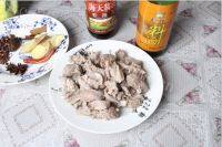 家常菜萝卜炖牛腩做法图解3)