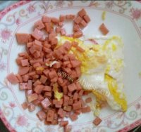 美味的炒米饭做法图解4)