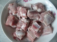 家常菜南瓜粉蒸排骨做法图解1)