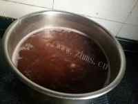 美味的红豆花生粥做法图解6)